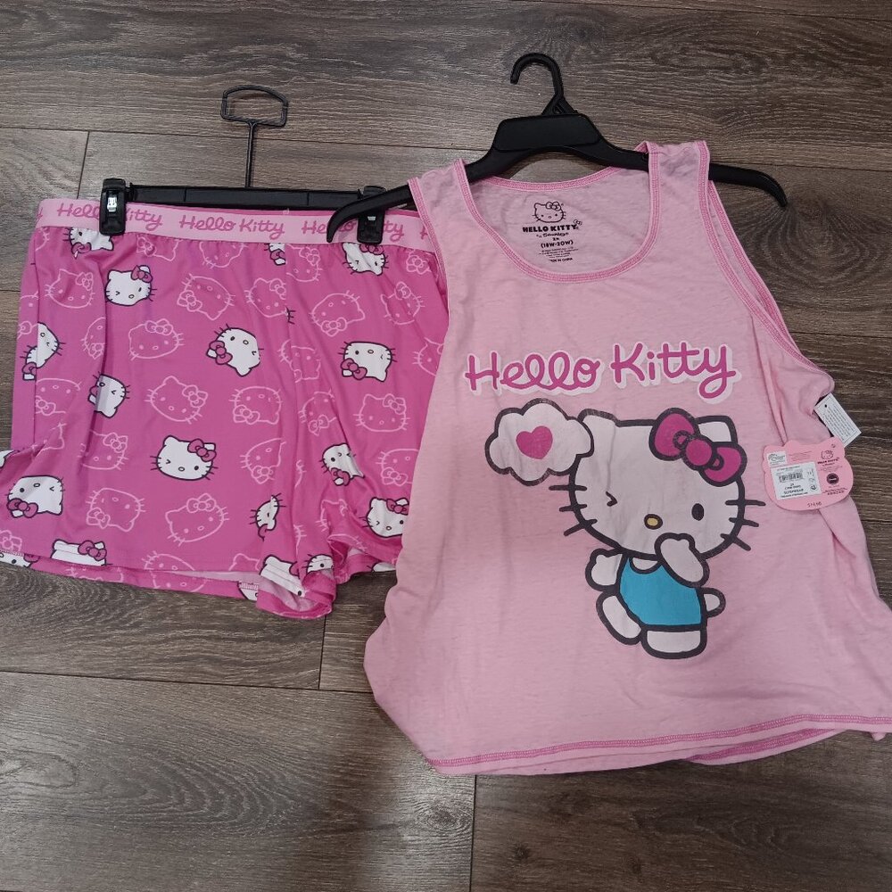 Hello Kitty PJs / new / Womans / pink 💗 / Valentines Day
